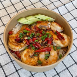 ข้าวกุ้งผัดพริกกระเทียม