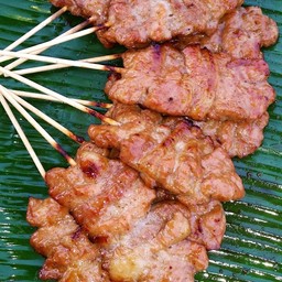 หมูปิ้งรวมรส ชุด 10 ไม้