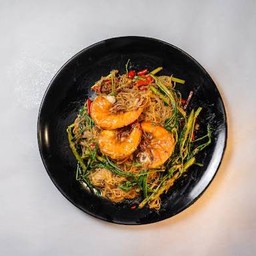 หมี่กระเฉดกุ้งซอส XO