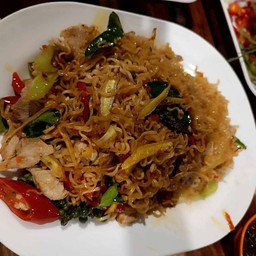 มาม่าผัดขี้เมา