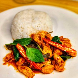 ข้าวราดผัดพริกแกง