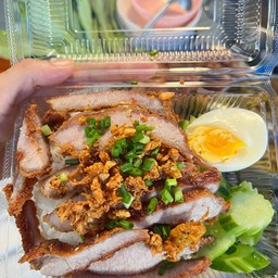 ข้าวหมูทอด