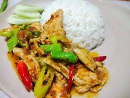 ข้าวเครื่องแกงไก่