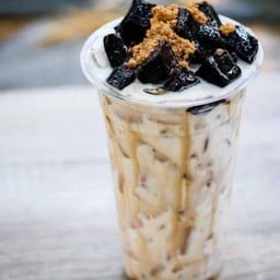 Grass Jelly With Fresh Milk