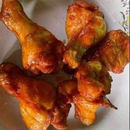 ปีกบนไก่ทอดน้ำปลา