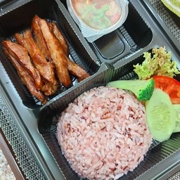 ข้าวคอหมูย่าง น้ำจิ้มแจ่ว