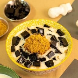 เฉาก๊วยนมสด