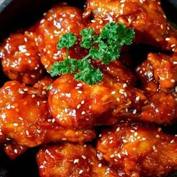 ไก่เกาหลีซอส hot and spicy 4ชิ้น