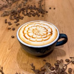 Peanut  Butter & Caramel latte hot