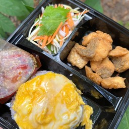 ข้าว-ปลากะพงทอดน้ำปลา(มีน้ำยำมะม่วง)