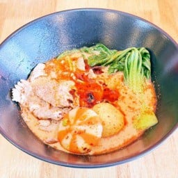 •เหลาหม่าล่าหมูสไลด์