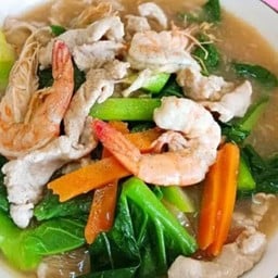 ก๋วยเตี๋ยวภูไท สาขา8 &กะเพราถาด สาขากระทุ่มแบน