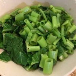 ผักบุ้งลวก