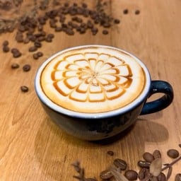 Hot caramel macchiato