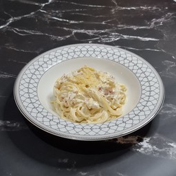 สปาเก็ตตี้คาโบนาร่าเบคอน