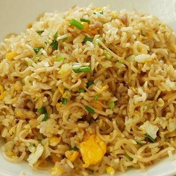 ข้าวผัดหมู