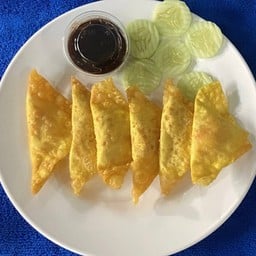ลูกชิ้นทอด ตลาดเมืองทอง ราชบุรี