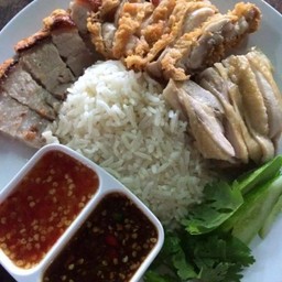 ข้าวมันหน้ารวม