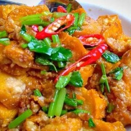 เต้าหู้ทอดผัดขึ้นช่าย