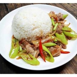 หมูผัดพริกหยวก