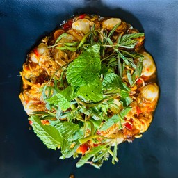 ยำหอยนางรมพริกเผา