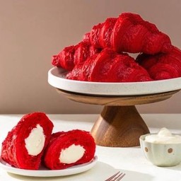 Red velvet Croissant