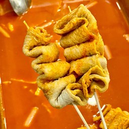 ออมุก