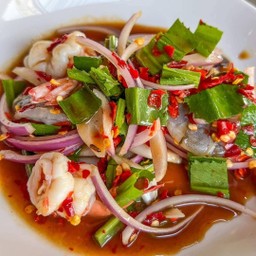 ยำกุ้งสด