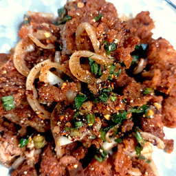 ข้าวหอม  ยำแซ่บเวอร์