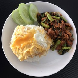 ครัวแม่ต๋อยอาหารเหนือ&ใต้ อยู่ในปั๊มคาลเท็กซ์ วงเวียนพระราม5 ถ.นครอินทร์ ต.บางขุนกอง อ.บางกรวย จ.นนท