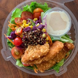 สลัดปลาทอด