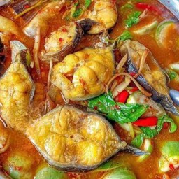 แกงป่ากะทิปลาดุก น้ำขลุกขลิก
