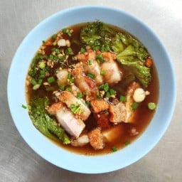 เกาเหลาหมูกรอบล้วน