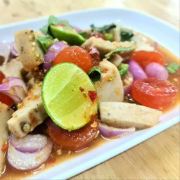 ยำไก่ยอไข่แดง