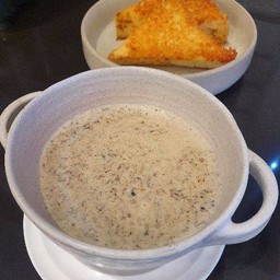 ซุปเห็ดทรัฟเฟิล+ชีสโทส