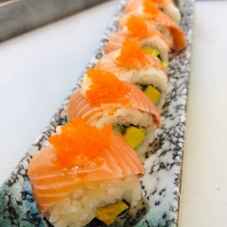 Salmon Aburi Roll