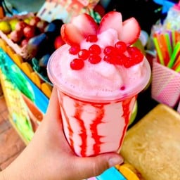 สตรอเบอร์รี่นมสดปั่น