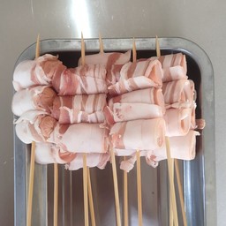 สามชั้นพันไส้กรอก