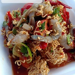 ตำมาม่ากรอบกุ้งสด