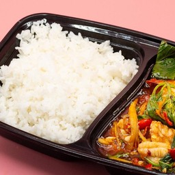 ทะเลผัดฉ่าราดข้าว