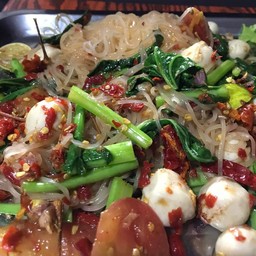 ตำเตี๋ยวลูกชิ้นเส้นเล็ก