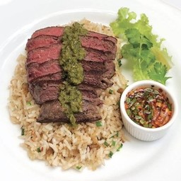 ข้าวผัดมันเนื้อวากิวย่าง