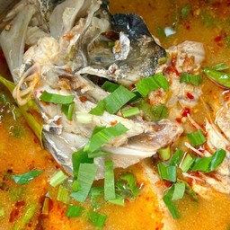 ต้มยำหัวปลาอินทรีน้ำข้น