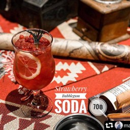 Strawberry bubble gum soda