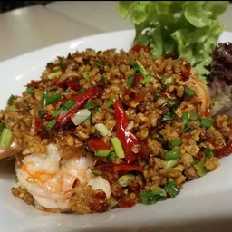 BASIL FRIED PRAWN SERVED WITH STEAM RICE