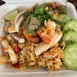 ข้าวผัดทะเล
