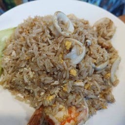 ข้าวผัดทะเล