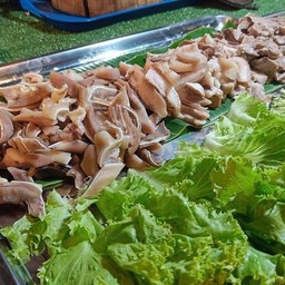 หูหมูลวกจิ้ม