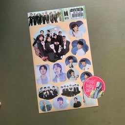 สติกเกอร์ได้คัท BTS ลายที่ 9