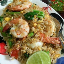 ข้าวผัดรถไฟ กุ้ง